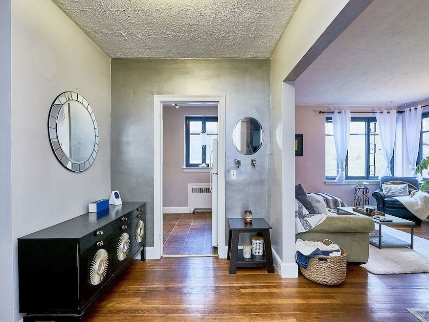 65 Strathmore Rd unit 32, Brighton, MA 02135 - photo 1