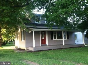 1109 Wood St, Mount Joy, PA 17552 - photo 1