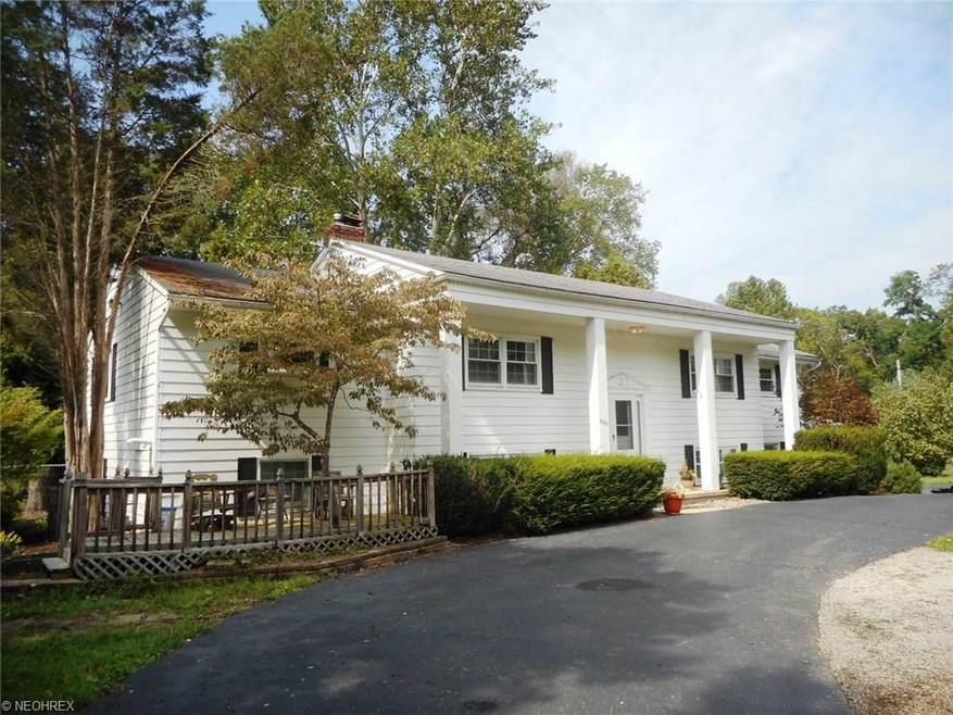 Welcome to 2230 S Short Hills in beautiful Bath Tw