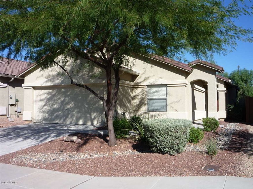Whitney's Home 002