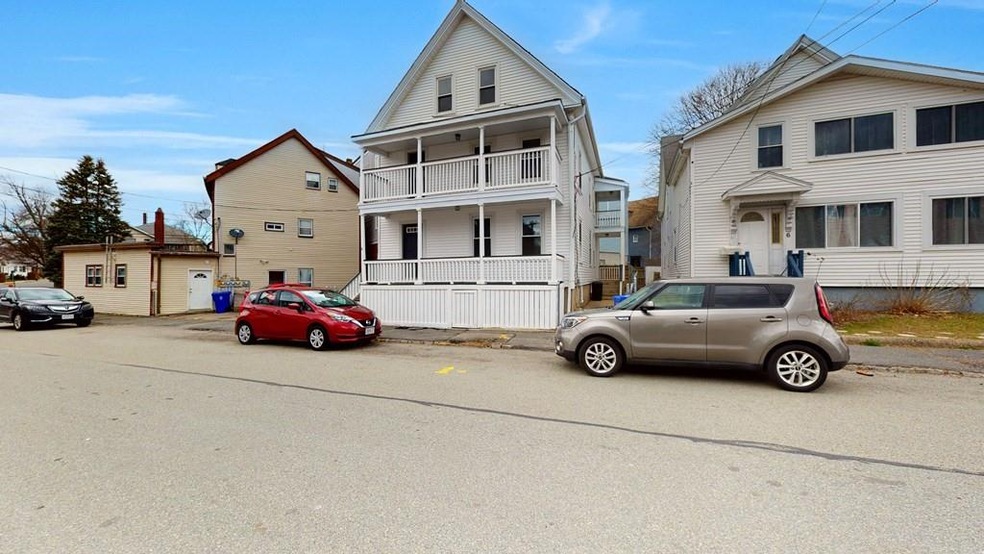 4 Lawrence St unit 1, Taunton, MA 02780 - photo 1