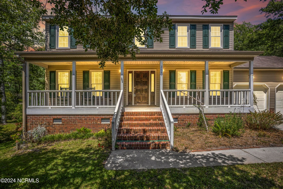 Close up front of House Sunset MSL close