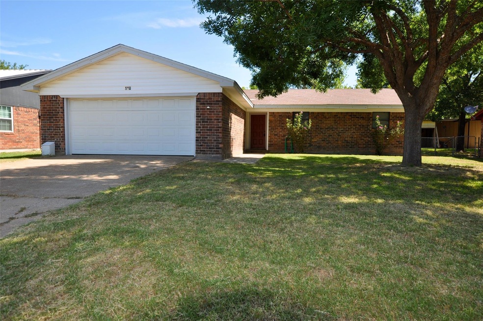 110 Hall St, Weatherford, TX 76088 - photo 1