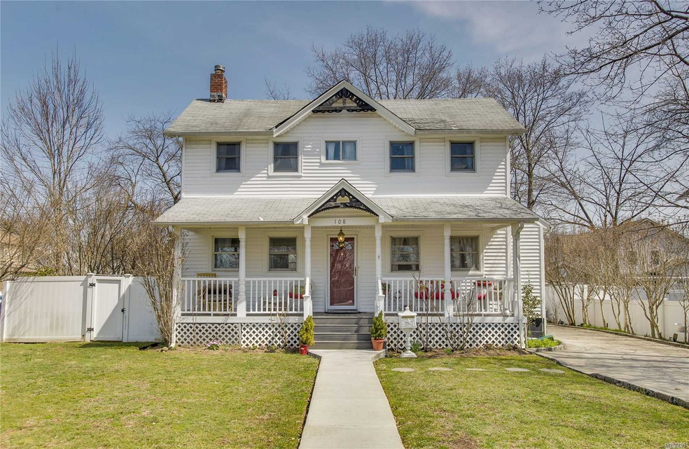108 Sheridan Ave, Hewlett, NY 11557 - photo 1