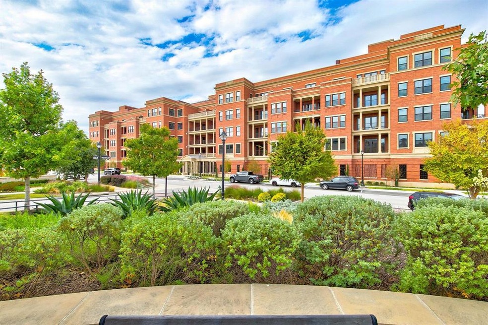 Welcome to the Residences at Parkview in Southlake