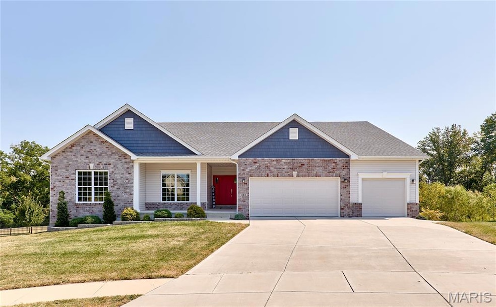 528 Leaning Woods St, Saint Charles, MO 63301 - photo 1