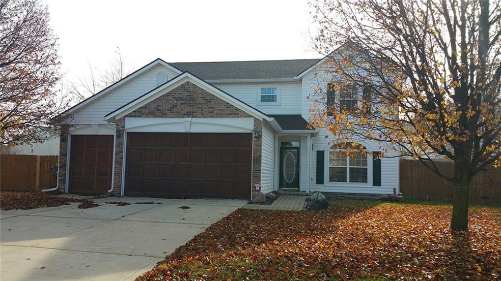 13899 Charleswood Ct, Fishers, IN 46038 - photo 1