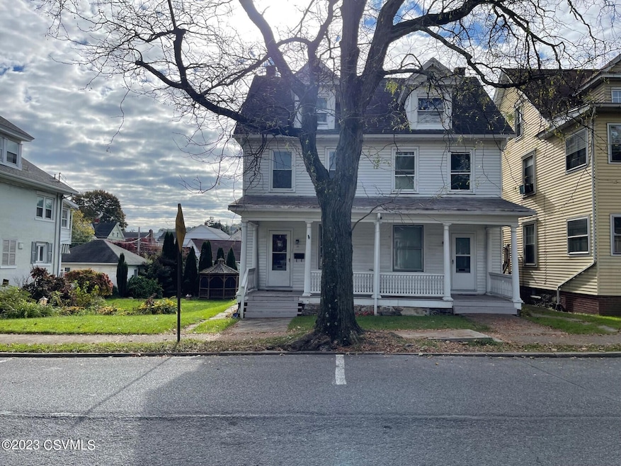 For Rent $975/month