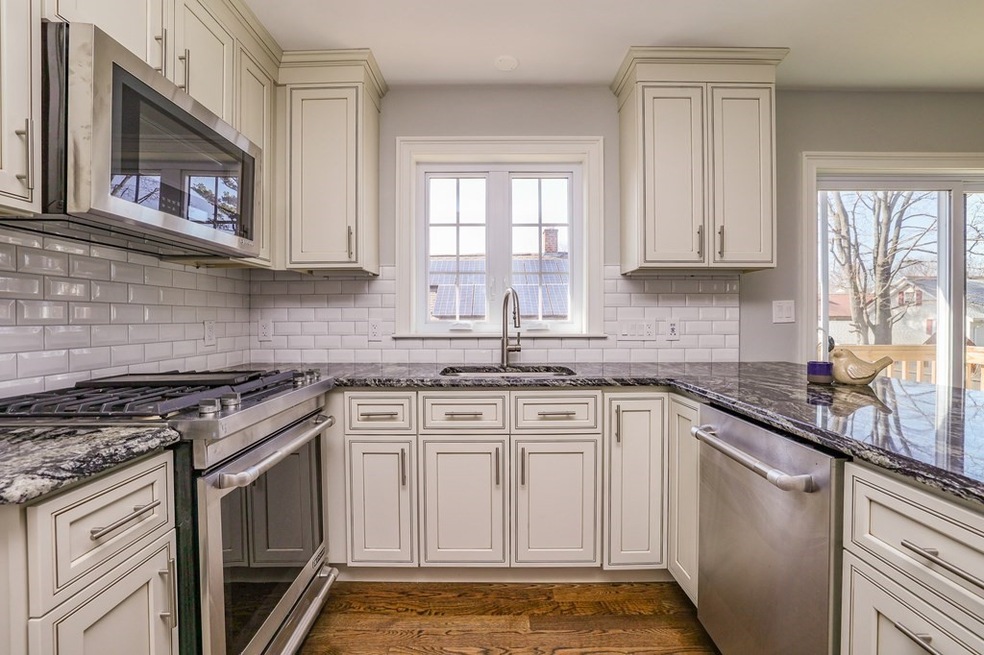 60 Cleverly Ct unit 4, Quincy, MA 02169 - photo 1