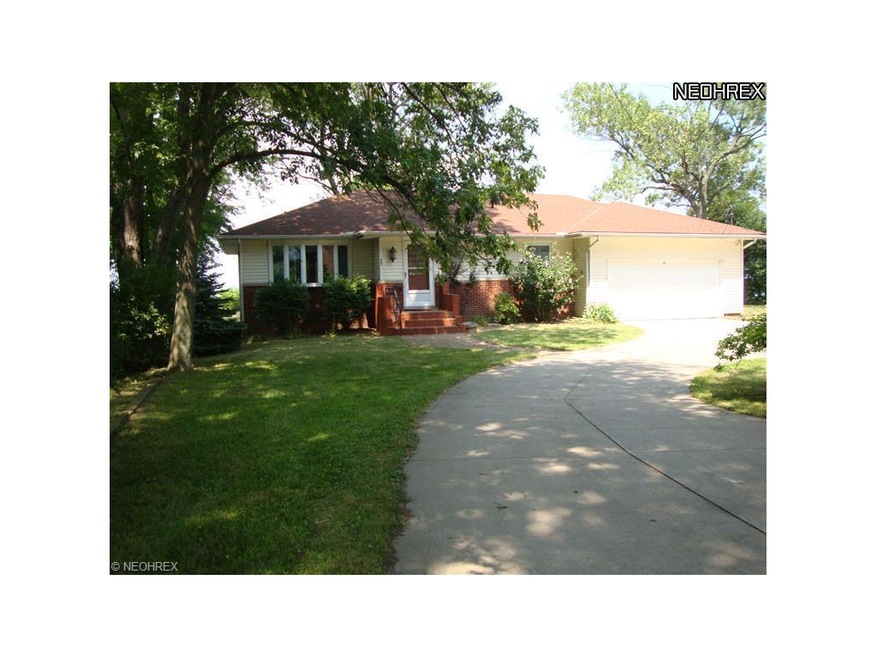 5045 E Lake Rd, Sheffield Lake, OH 44054 - photo 1