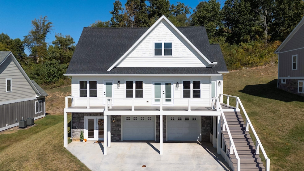 43 Mcilwee Ln, Staunton, VA 24401 - photo 1