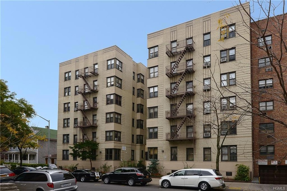 2962 Decatur Ave unit 2D, Bronx, NY 10458 - photo 1