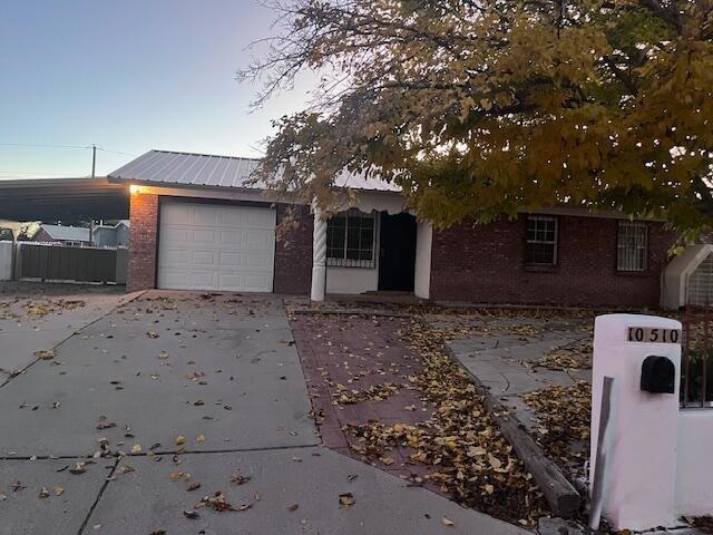 10510 Del Rey Rd SW, Albuquerque, NM 87121 - photo 1