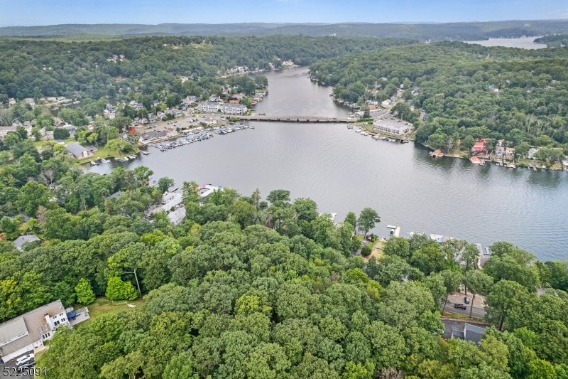 527 Nariticong Ave, Hopatcong, NJ 07843 - photo 1