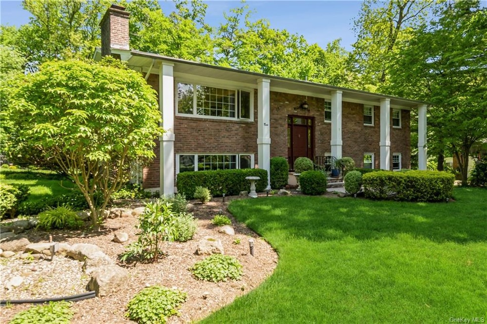 3 Angus Ln, New City, NY 10956 - photo 1