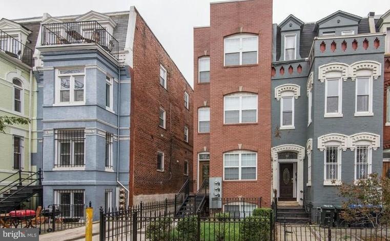 812 5th St NE, Washington, DC 20002 - photo 1