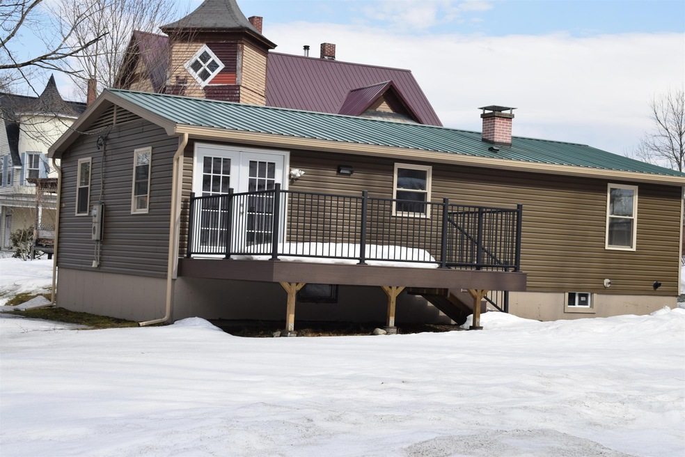 96 Elm St, Lancaster, NH 03584 - photo 1