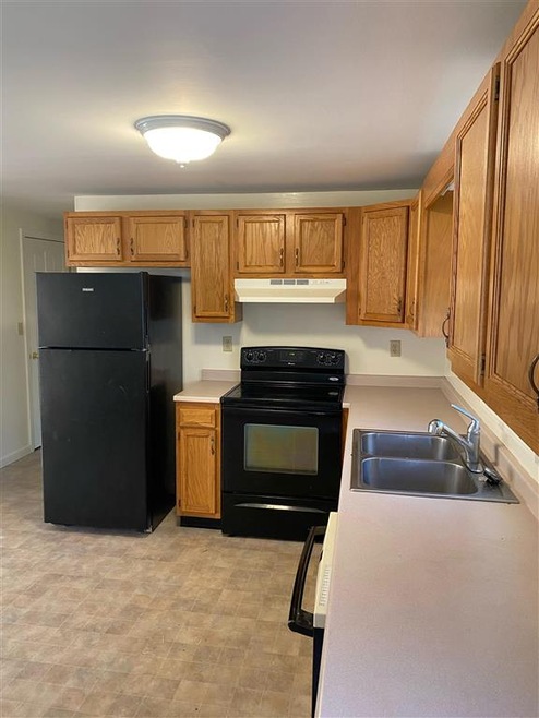 50 Pine Hill Rd unit B, Berwick, ME 03901 - photo 1