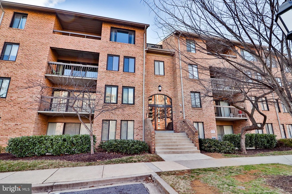 11415 Commonwealth Dr unit T-3, Rockville, MD 20852 - photo 1