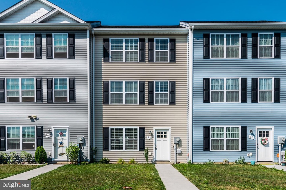 34 Baltic Ct, Inwood, WV 25428 - photo 1