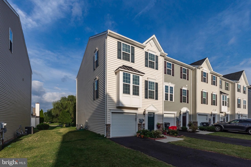 53 Jefferson Dr, Spring City, PA 19475 - photo 1