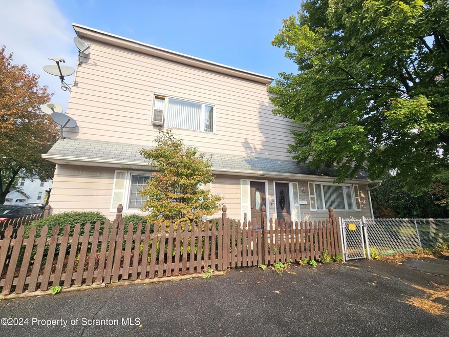 624 Court unit 2, Scranton, PA 18508 - photo 1