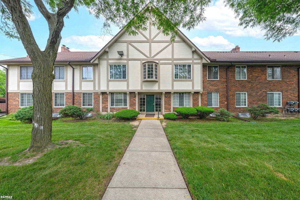 30224 Southfield Rd Unit 145, Southfield, MI 48076