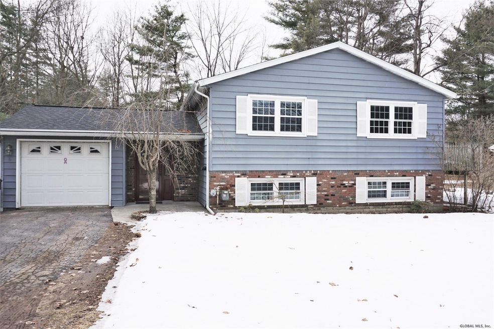 6 Carr Rd, Saratoga Springs, NY 12866 - photo 1