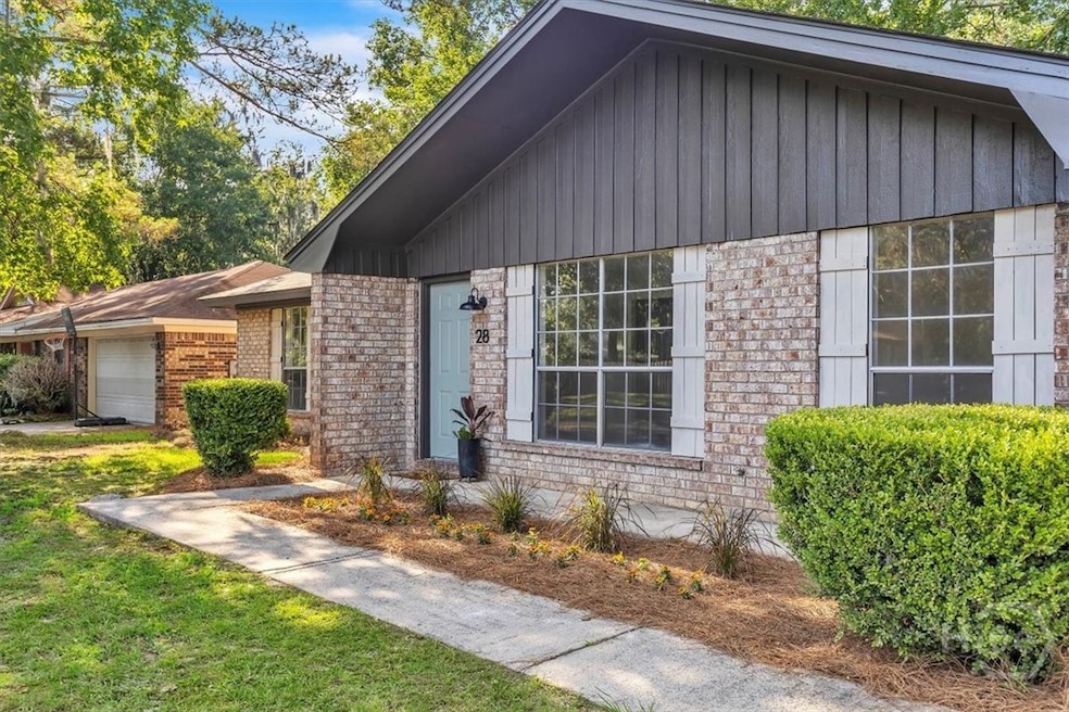 Welcome to 28 Red Fox Dr.!