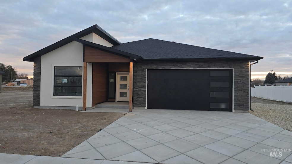 1215 Bronze, Rupert, ID 83336 - photo 1