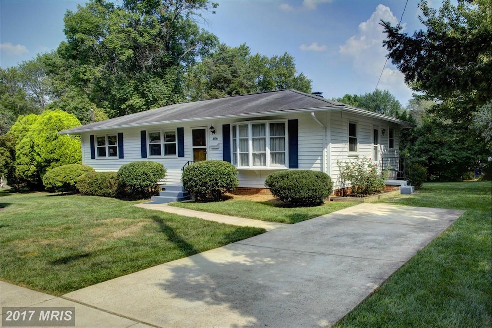 406 Orleans Cir SW, Vienna, VA 22180 - photo 1