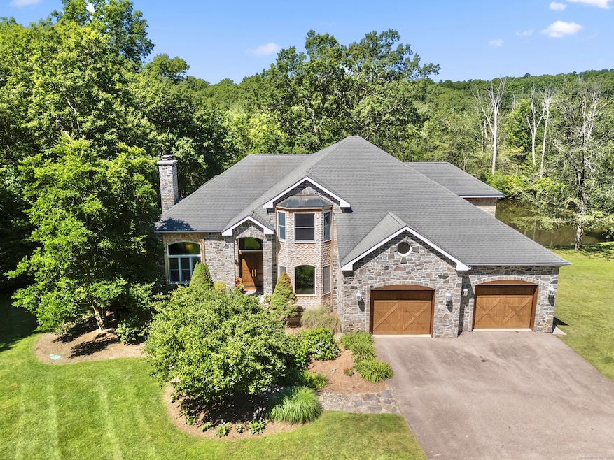 Welcome to Dolce Vita on the Eight Mile River