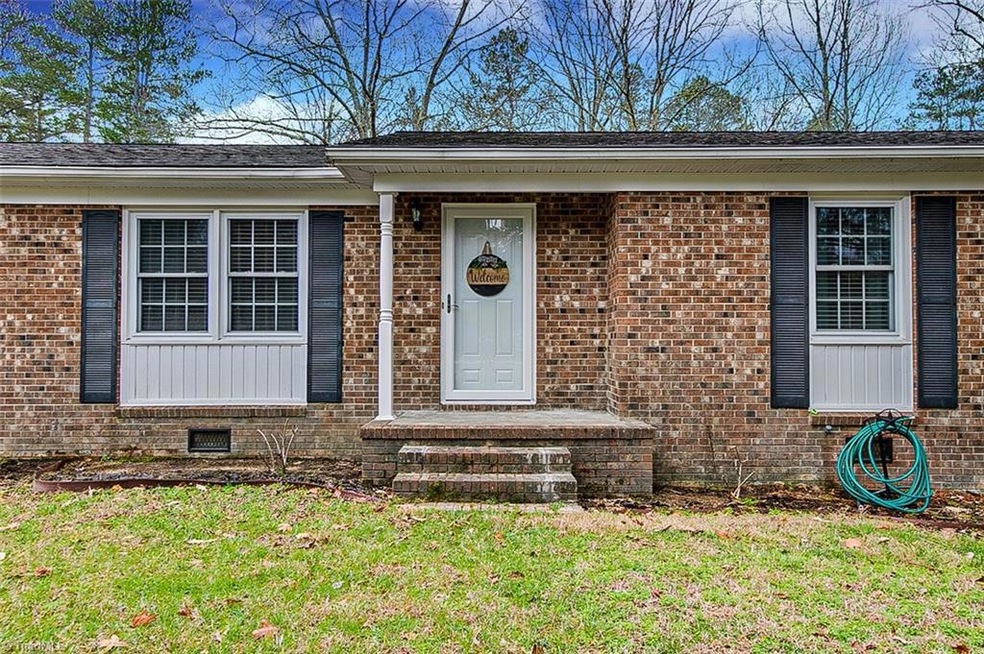 4001 S Fairway Dr, Greensboro, NC 27407 - photo 1