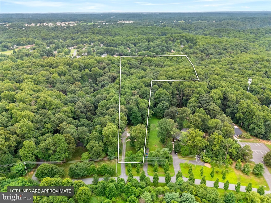 17101 Overhill Rd, Derwood, MD 20855 - photo 1