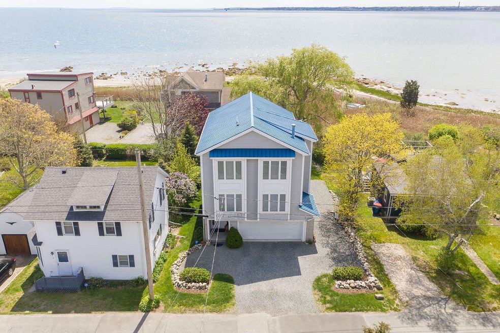 9 Bayview Ave, Fairhaven, MA 02719 - photo 1