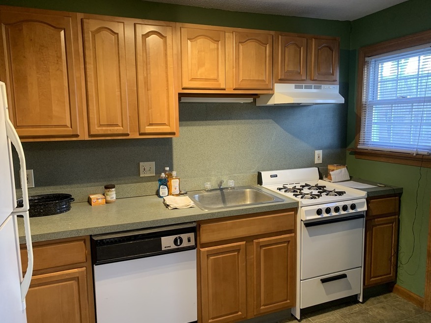 448 Cold Spring Ave, West Springfield, MA 01089 - photo 1