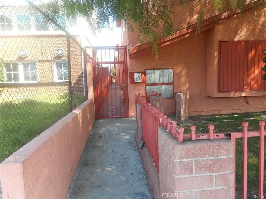 4321 Lennox Blvd unit 6, Inglewood, CA 90304 - photo 1
