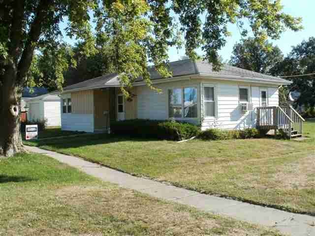 206 High St, Nichols, IA 52766 - photo 1