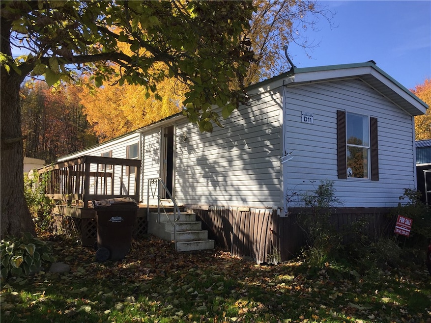 18583 Birch Dr unit D-011, Saegertown, PA 16433 - photo 1