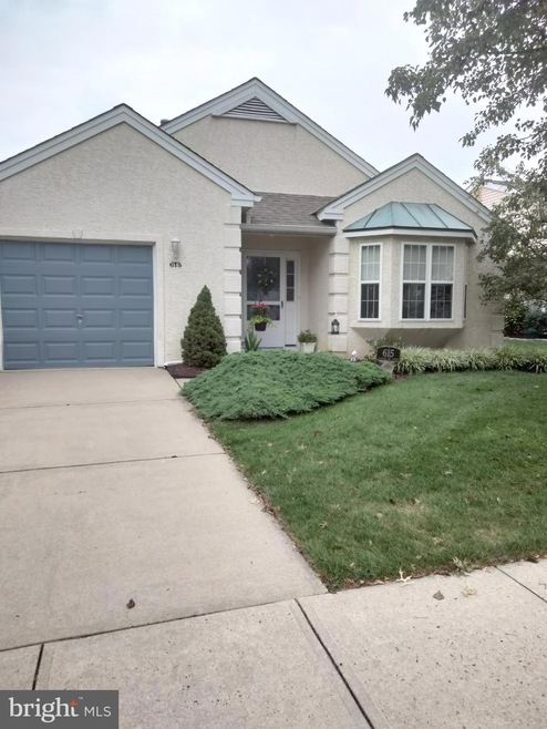 615 Cascade Dr S, Mount Laurel, NJ 08054 - photo 1