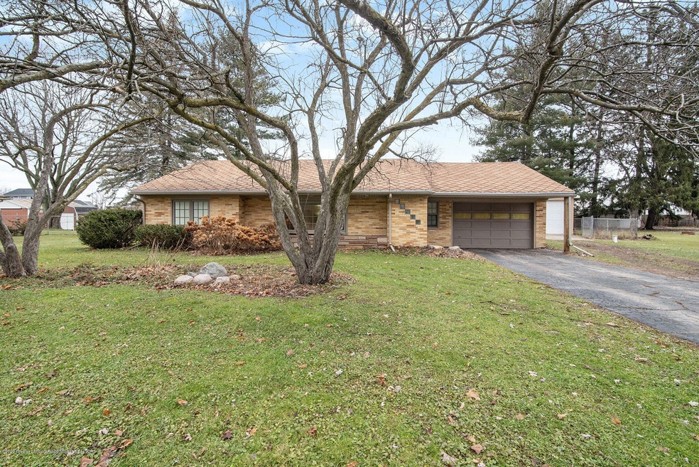 5638 Old Lansing Rd, Lansing, MI 48917 - photo 1