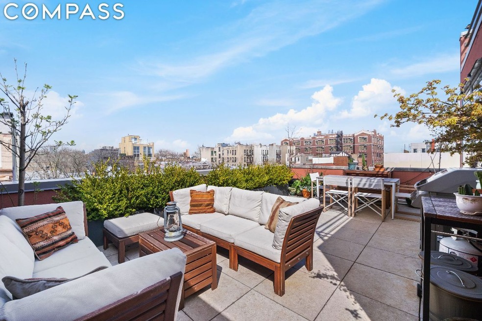 Sold $899,000 • Co-Listing Agent