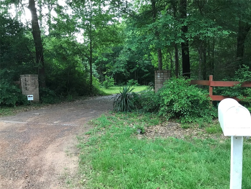 222 Pin Oak Ln, Magnolia, TX 77354 - photo 1