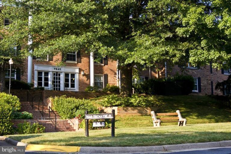 7640 Tremayne Place unit 109, McLean, VA 22102 - photo 1