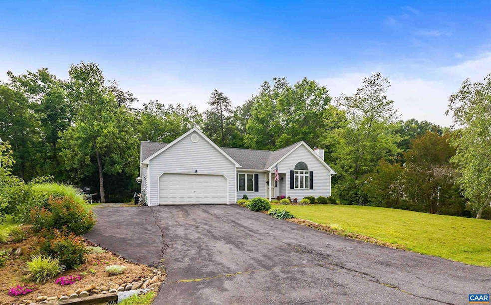 12 Springer Rd, Stuarts Draft, VA 24477 - photo 1