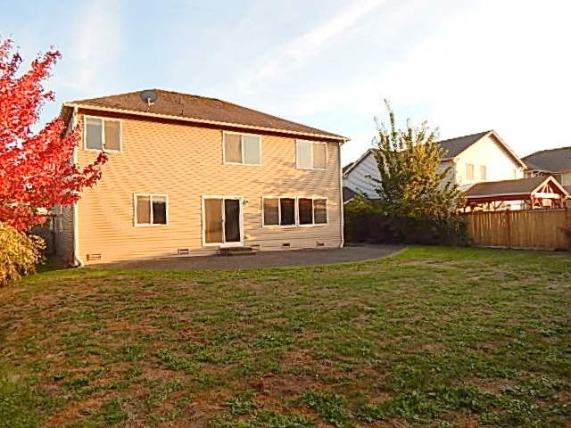 211 Johns St NE, Orting, WA 98360 - photo 1