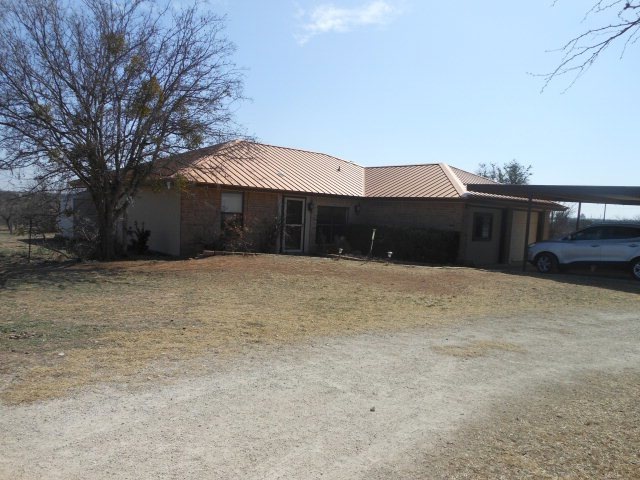 10506 Twin Lakes Ln, San Angelo, TX 76904 - photo 1
