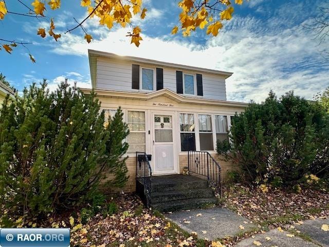 205 5th St NW, Chisholm, MN 55719 - photo 1