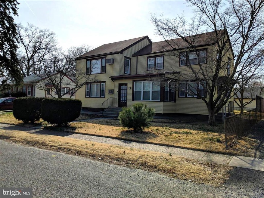 122 S Lippincott Ave, Maple Shade, NJ 08052 - photo 1