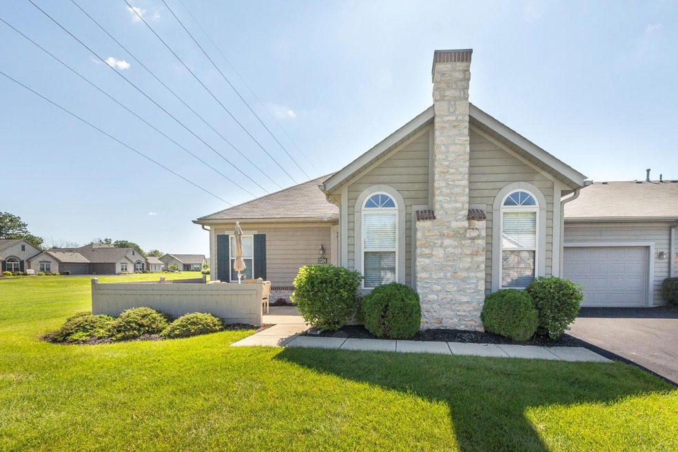 7201 Falls view circle 02
